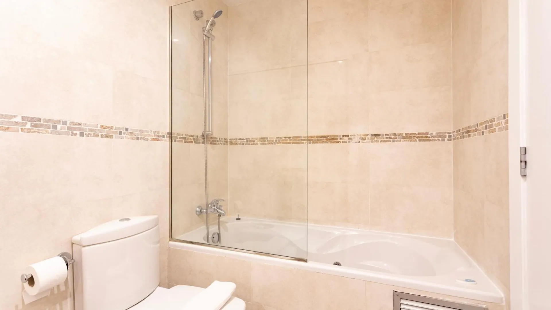 Ab Diagonal Sant Adria De Besos Apartman 0*,  Spanyolország