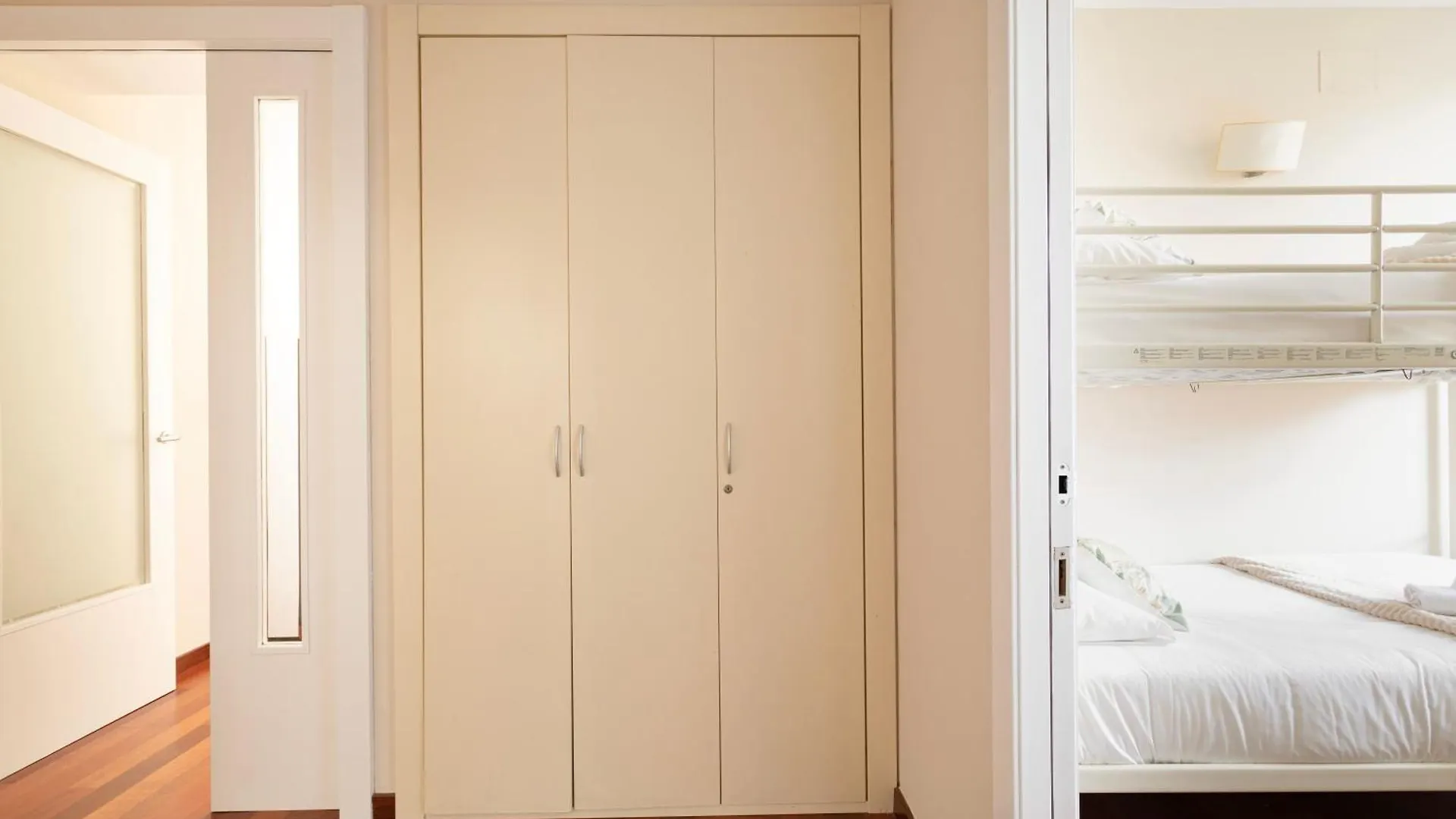 Ab Diagonal Sant Adria De Besos Apartman